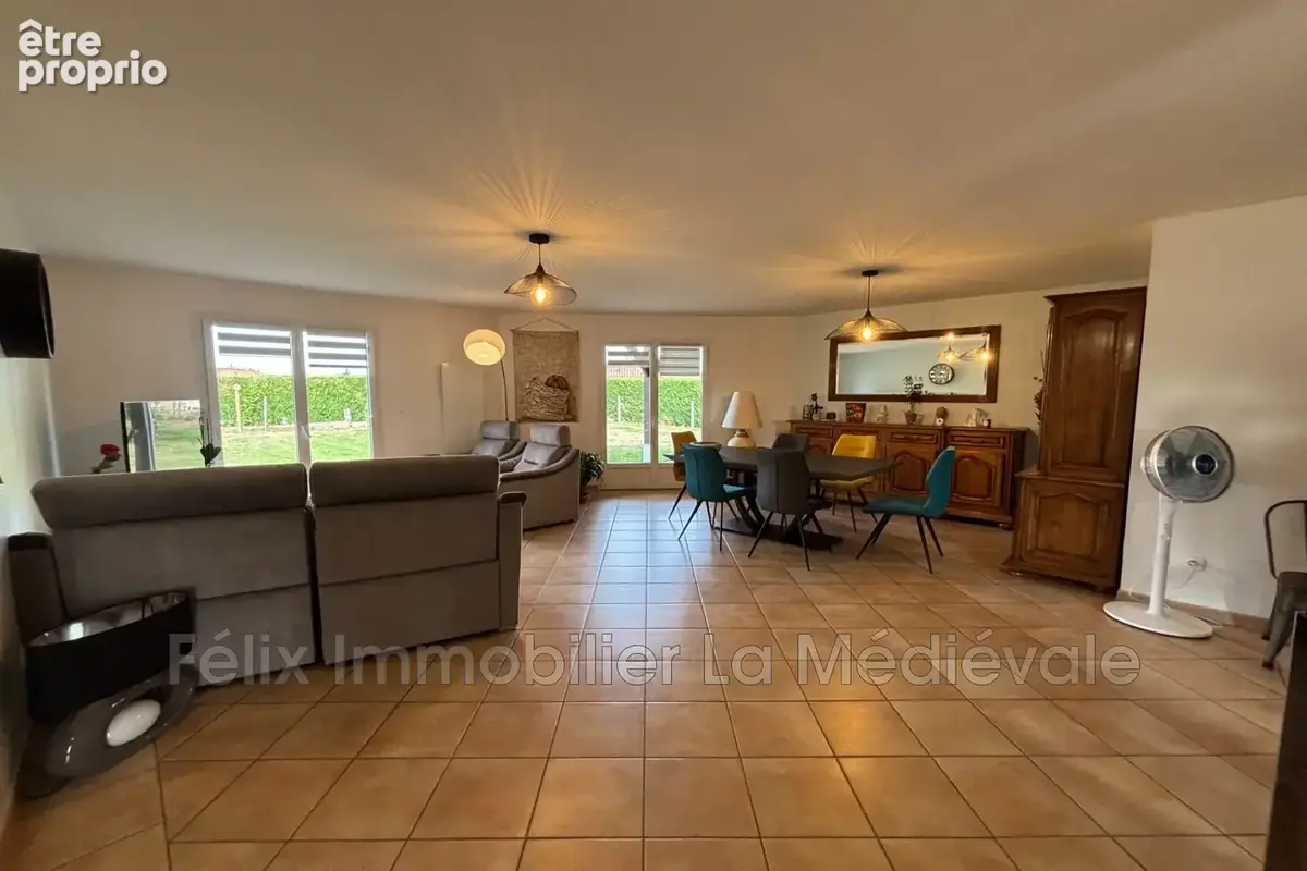 Maison 5 pièces 115 m² à vendre à Marcillac-Saint-Quentin (24200) - photo 5