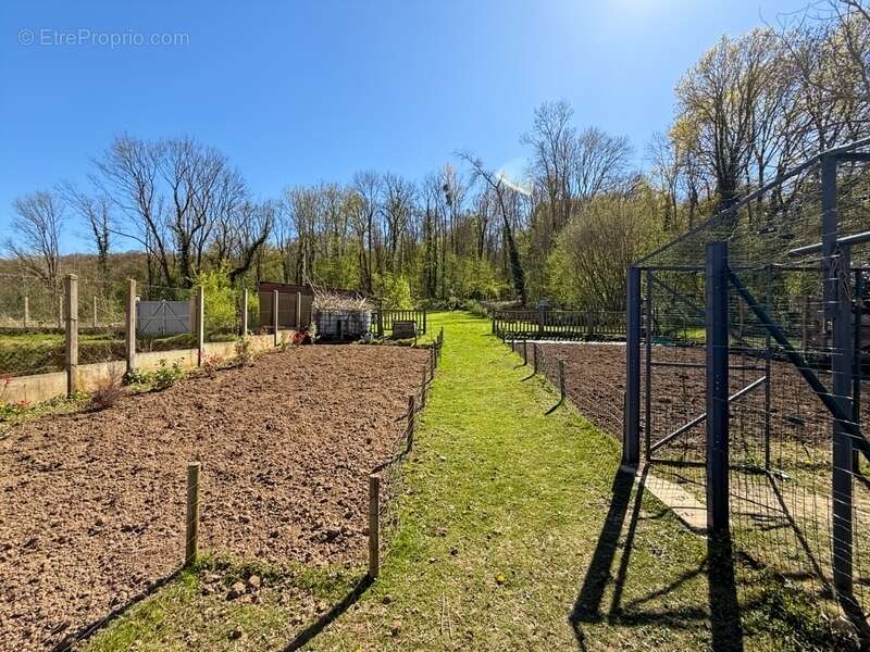 Maison à BREUIL-LE-SEC