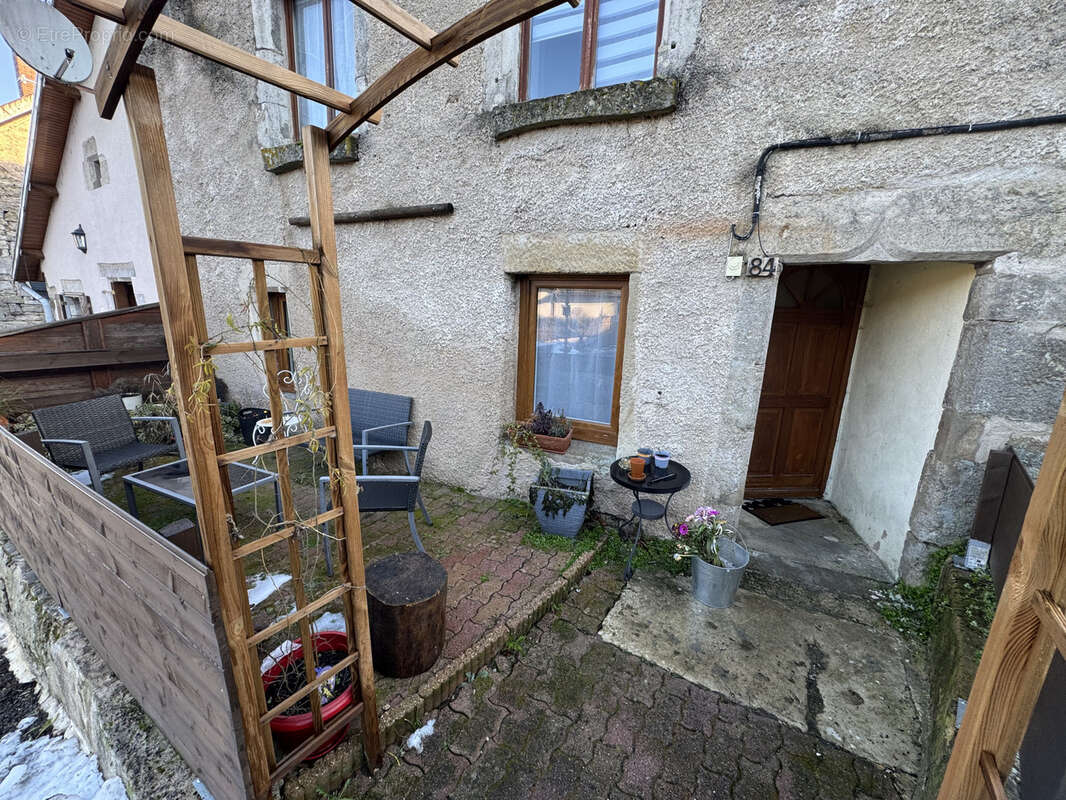 Maison à VILLERSEXEL