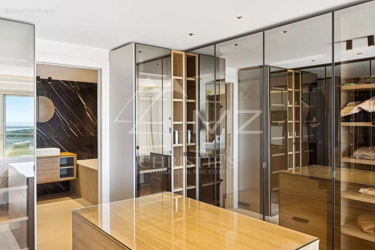 Appartement à LE CANNET