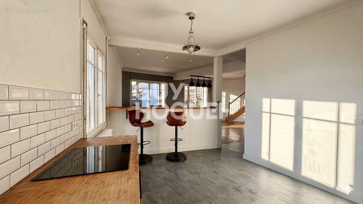 Appartement à FONTENAY-SOUS-BOIS