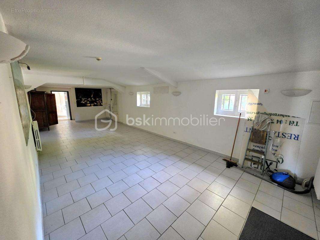 Commerce à SAINT-MARTIN-D&#039;ARDECHE