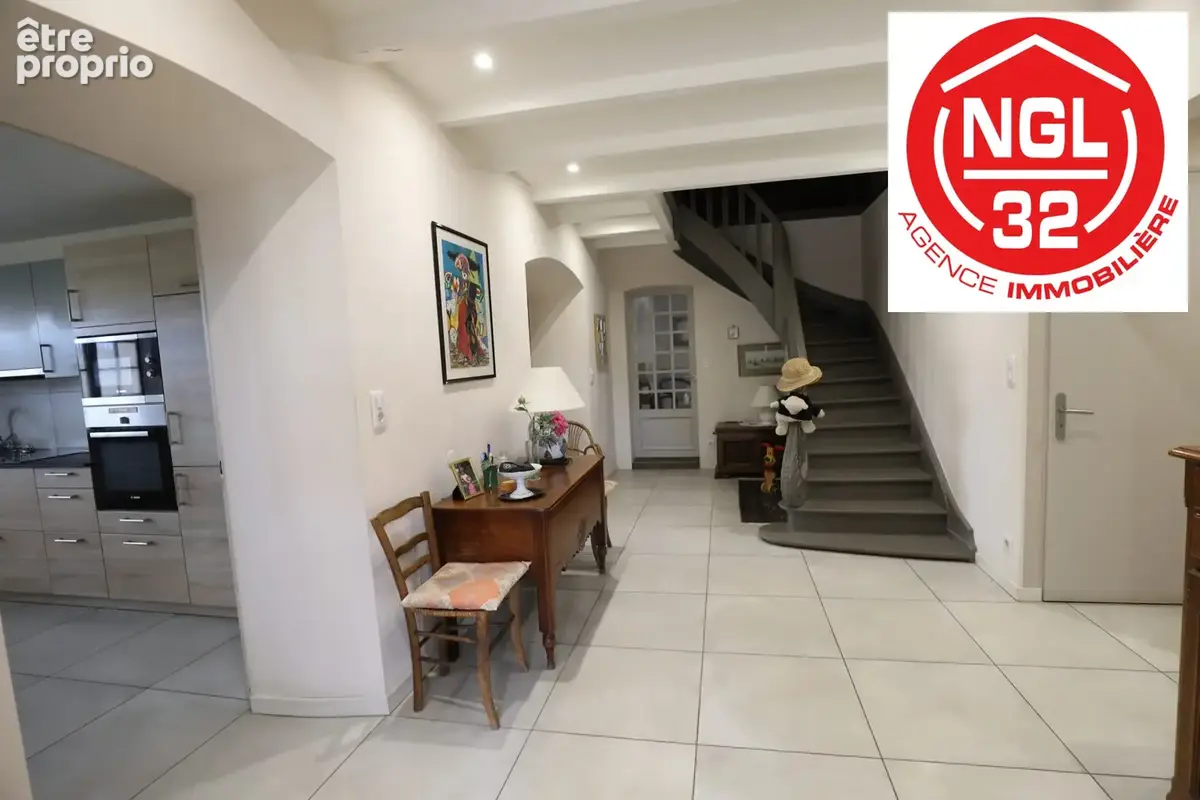 Maison 9 pièces 215 m² à vendre à Etaux (74800) - photo 5