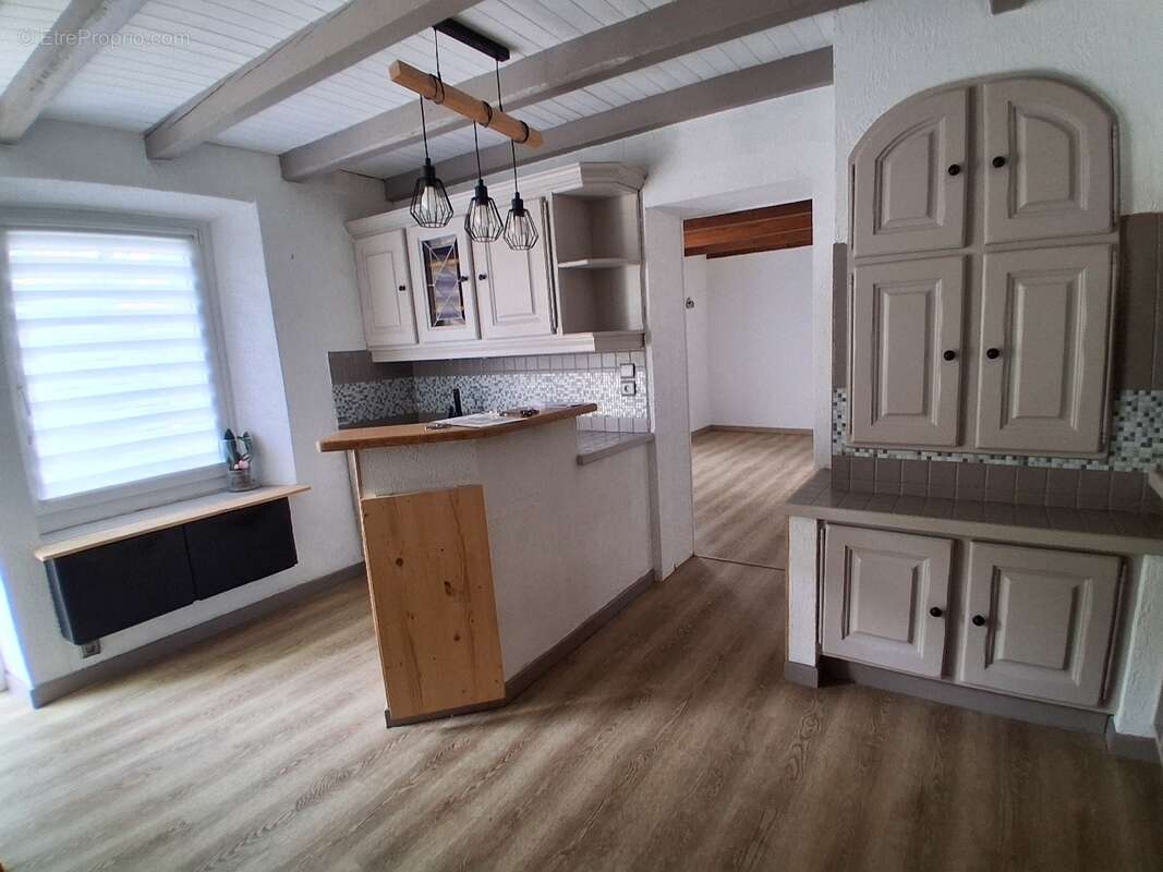 Maison à VOUJEAUCOURT