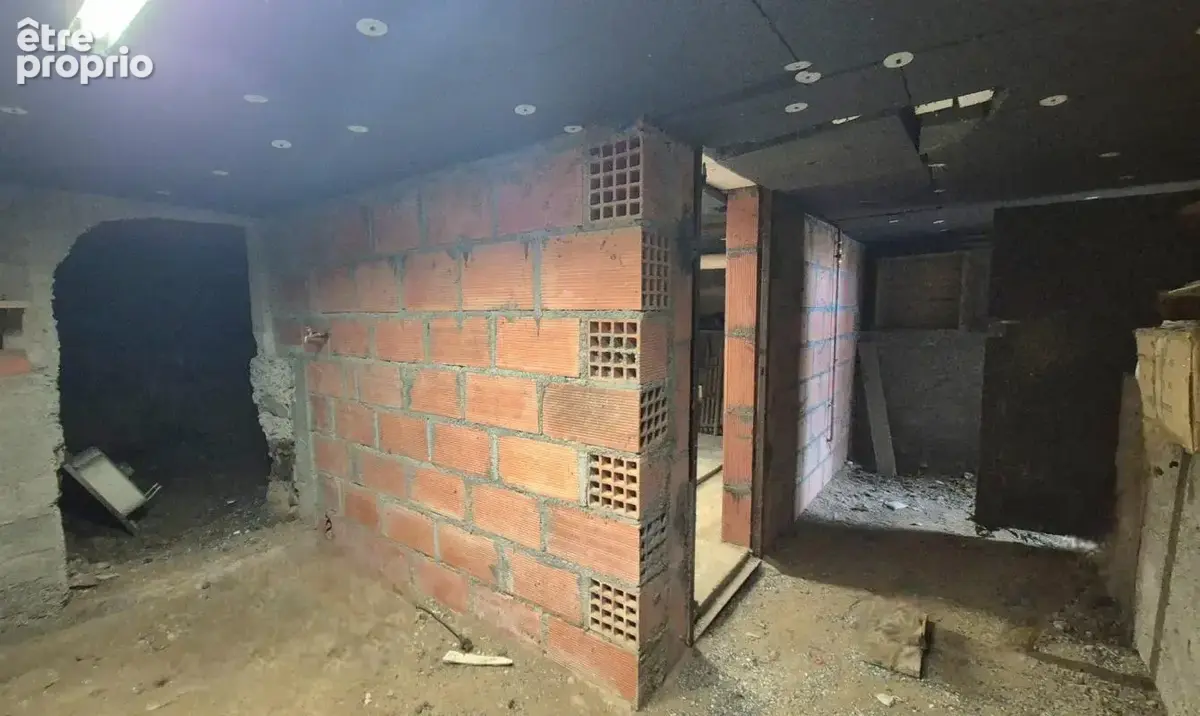 Maison à vendre 5 pièces VIC LE COMTE (63) - photo 18