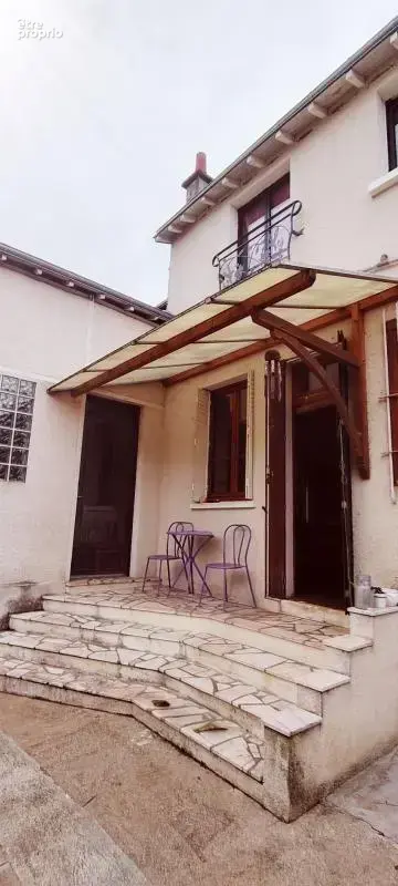 Maison familiale de 240 m2   5 chambres   Dépendances   Terr - photo 9