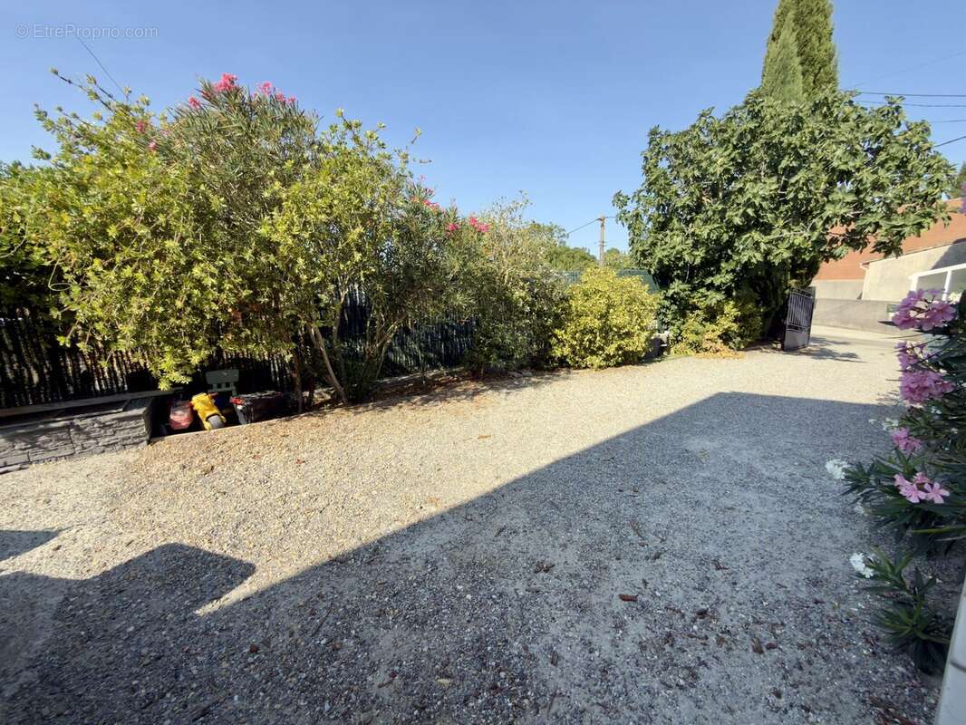Maison 145 m² à Arzens  - photo 3