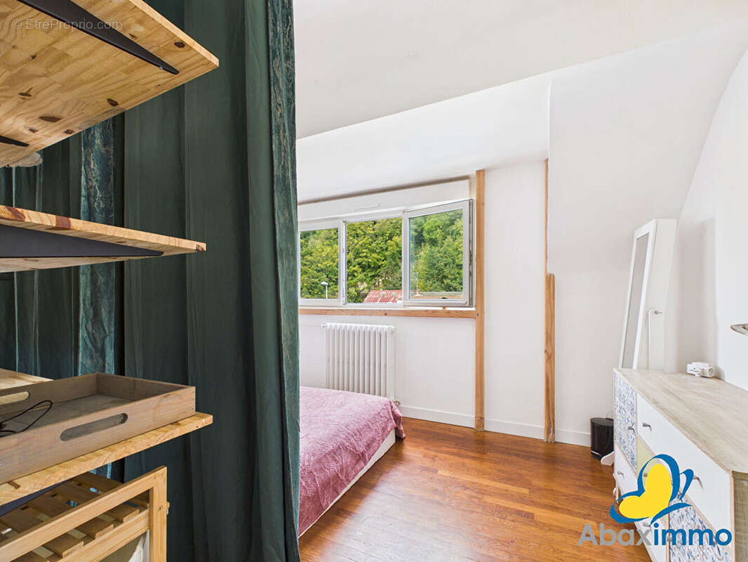 Appartement à MONDEVILLE