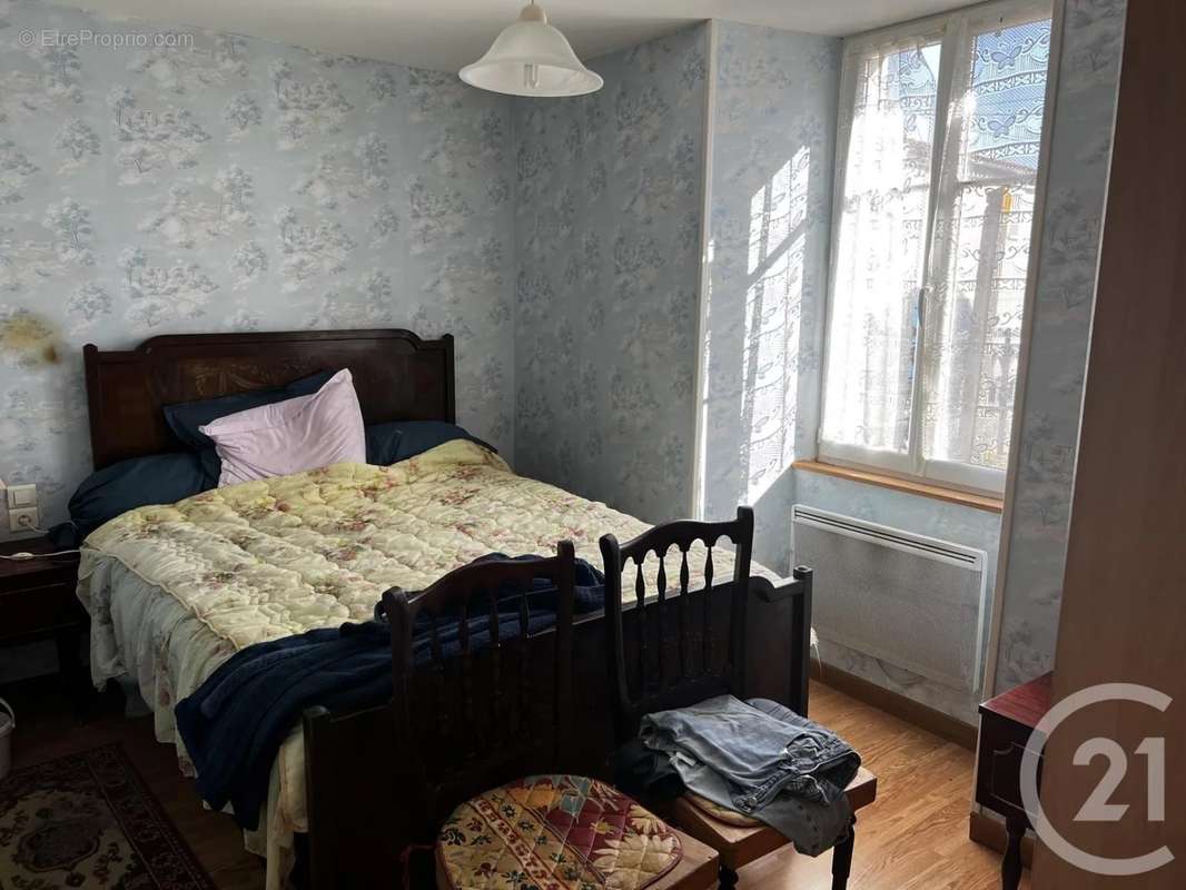 Maison à COUTURE-D&#039;ARGENSON