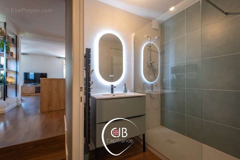 Appartement rénové à Montmélian avec terrasse et vue Mont-Blanc - photo 10