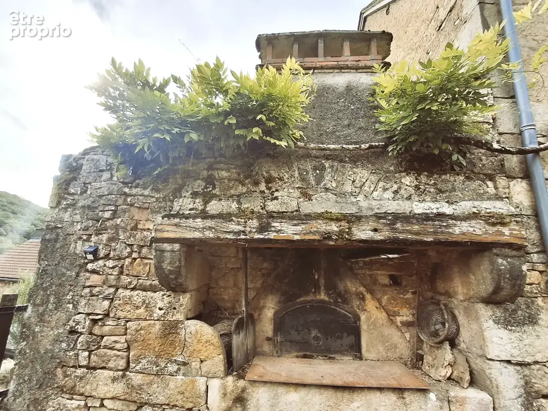 Une maison pleine de charme, prête à emménager, avec un beau potentiel d’aménagement - photo 18