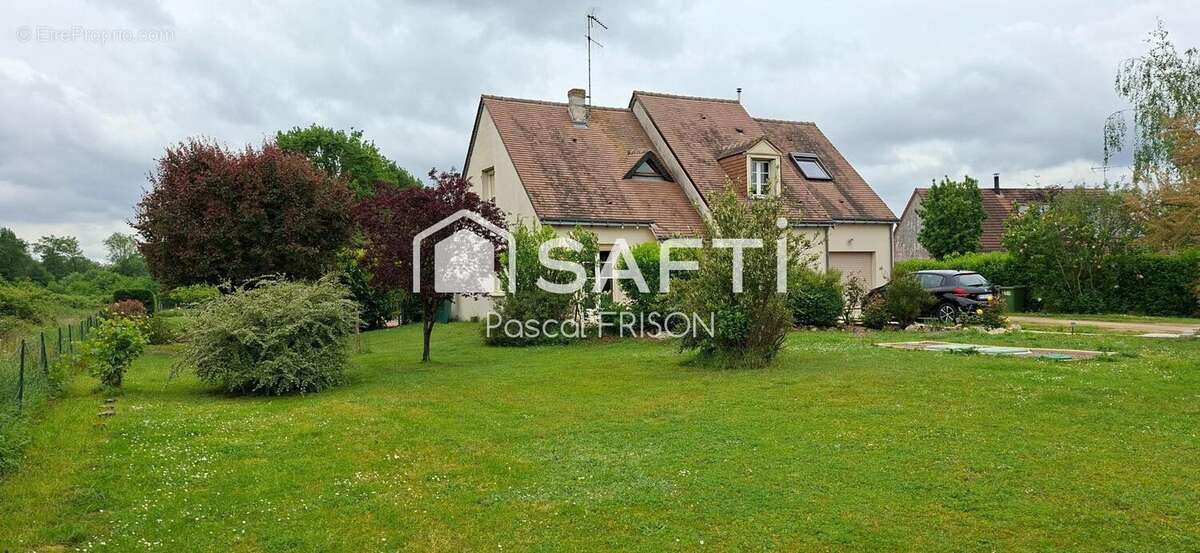 Photo 2 - Maison à SAINT-ETIENNE-DE-CHIGNY