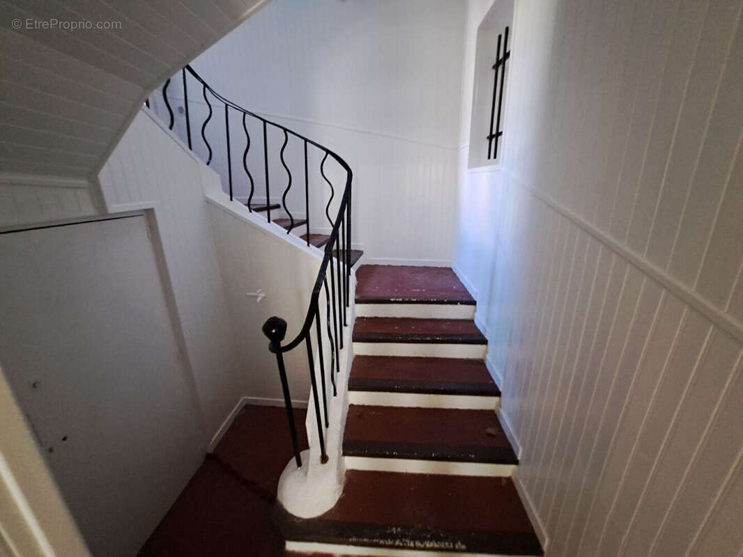 Immeuble centre Malaucene  230m2 / 4 appartements - photo 2