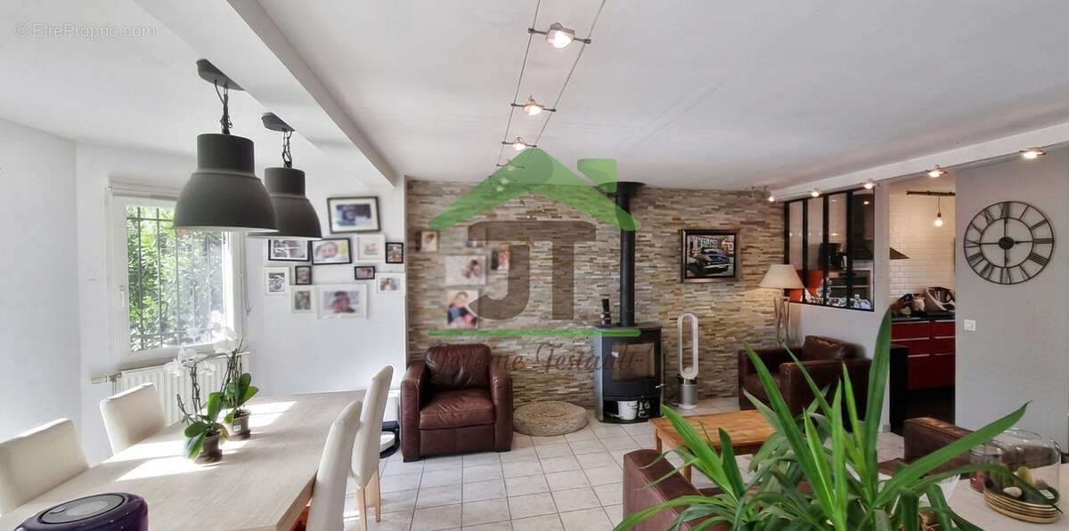 À acheter à Châteaudun (28) : villa avec JT Immobilier - photo 5