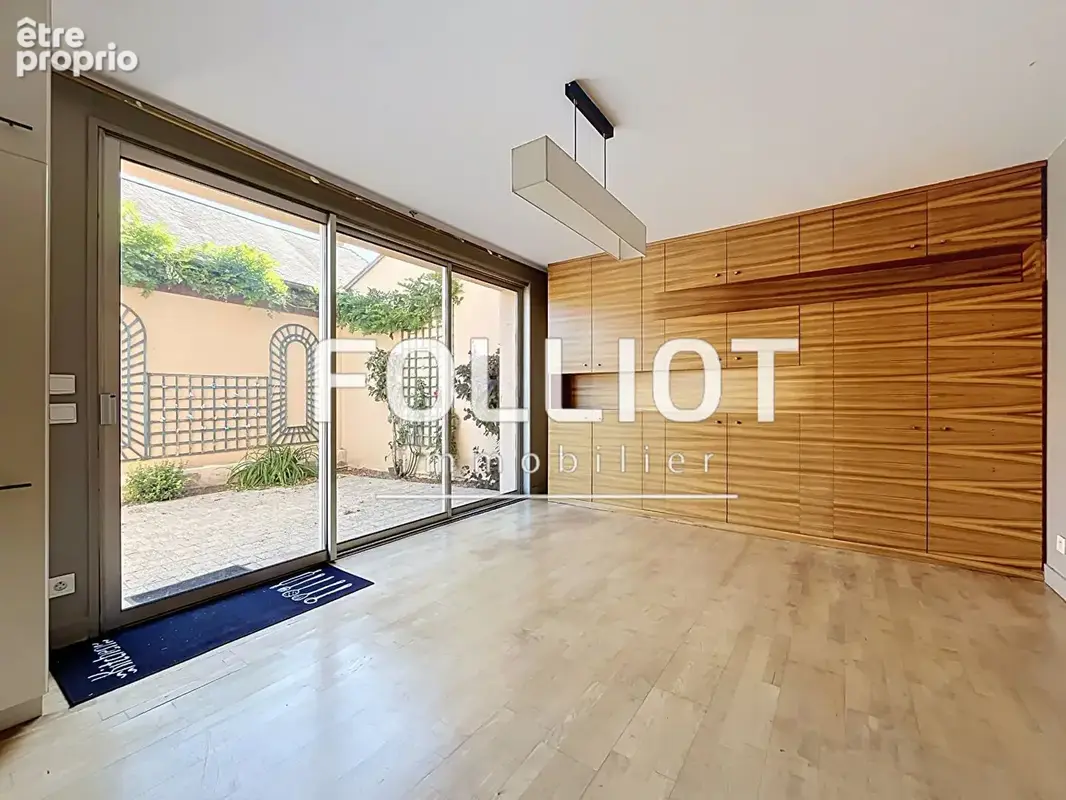 A VENDRE, Maison Saint Laurent De Cuves 153m2 avec grand garage - photo 7