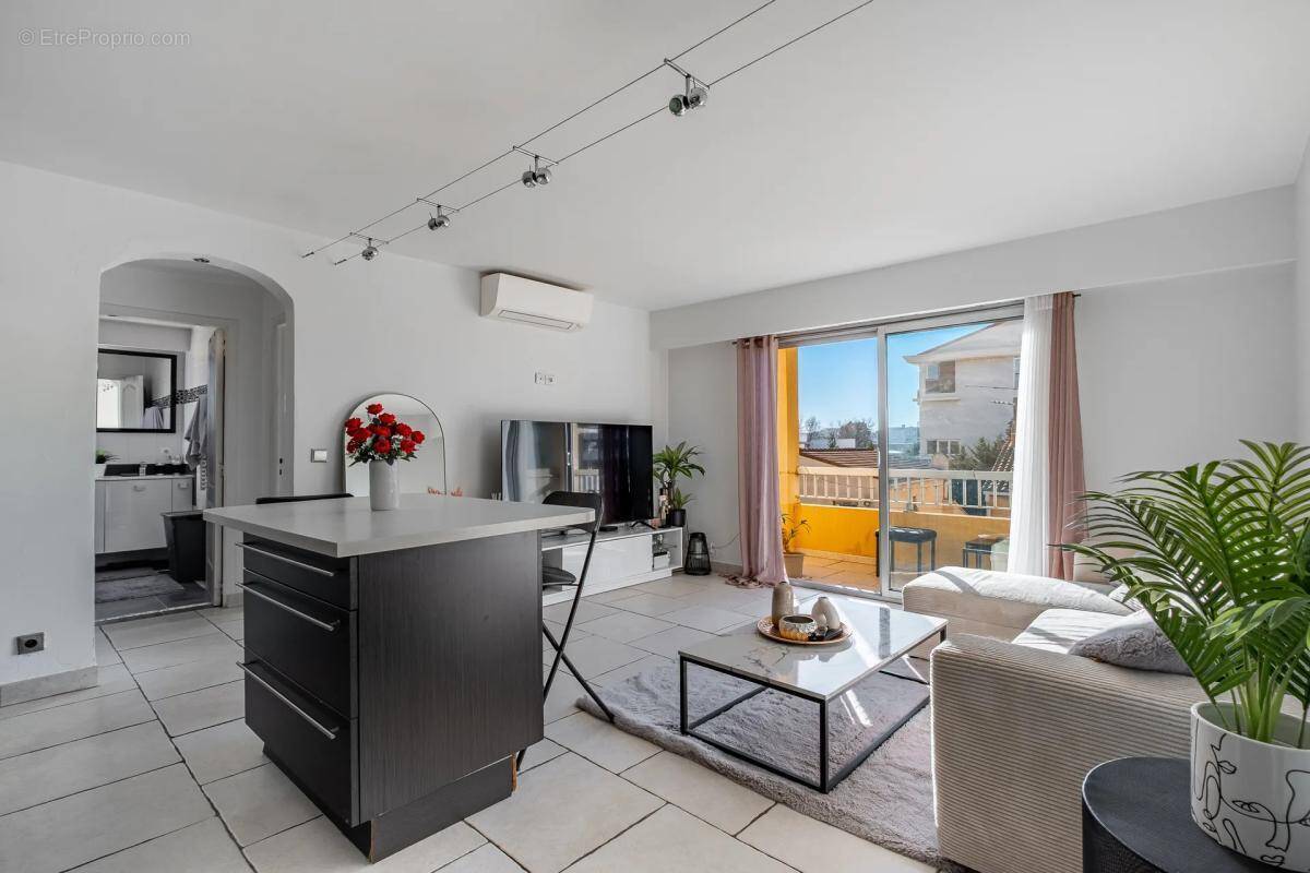 Appartement à FREJUS