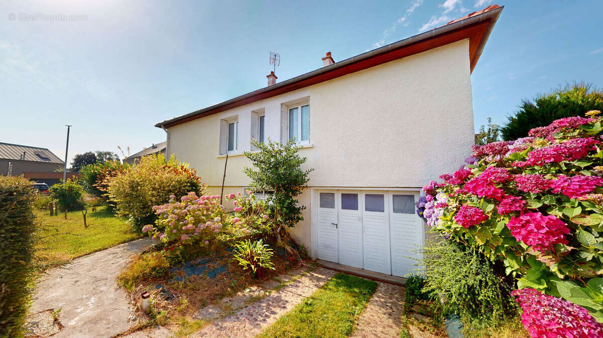 Maison à EPRON