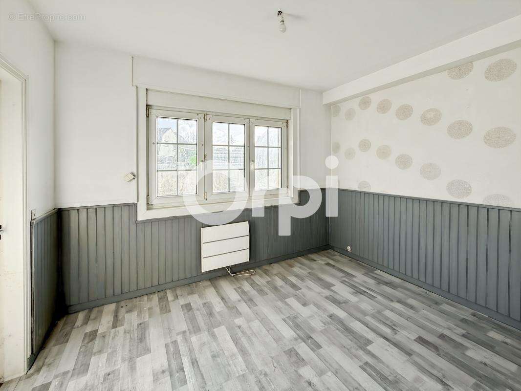 Maison à SAINT-MARTIN-BOULOGNE