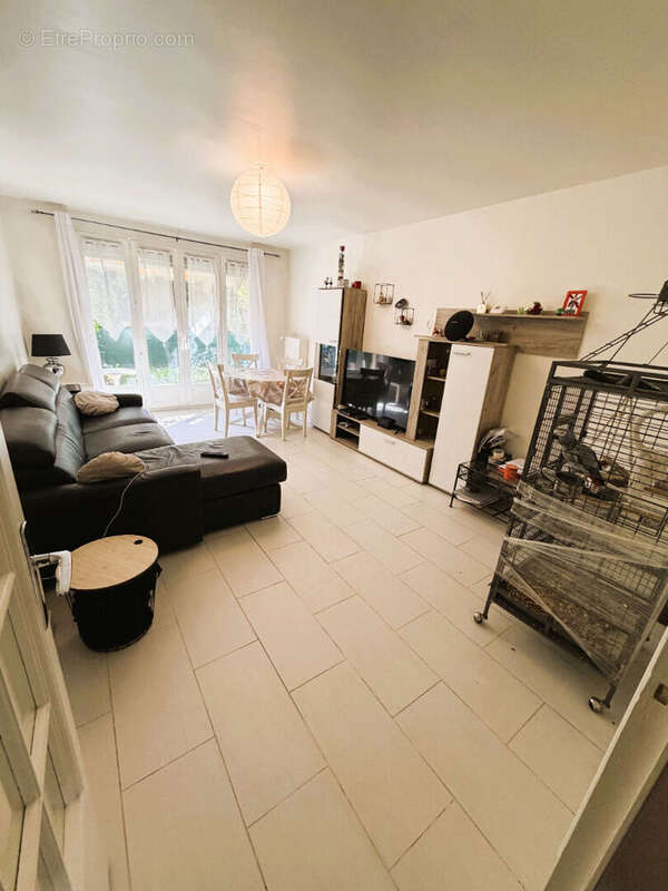 Appartement à LIVRY-GARGAN