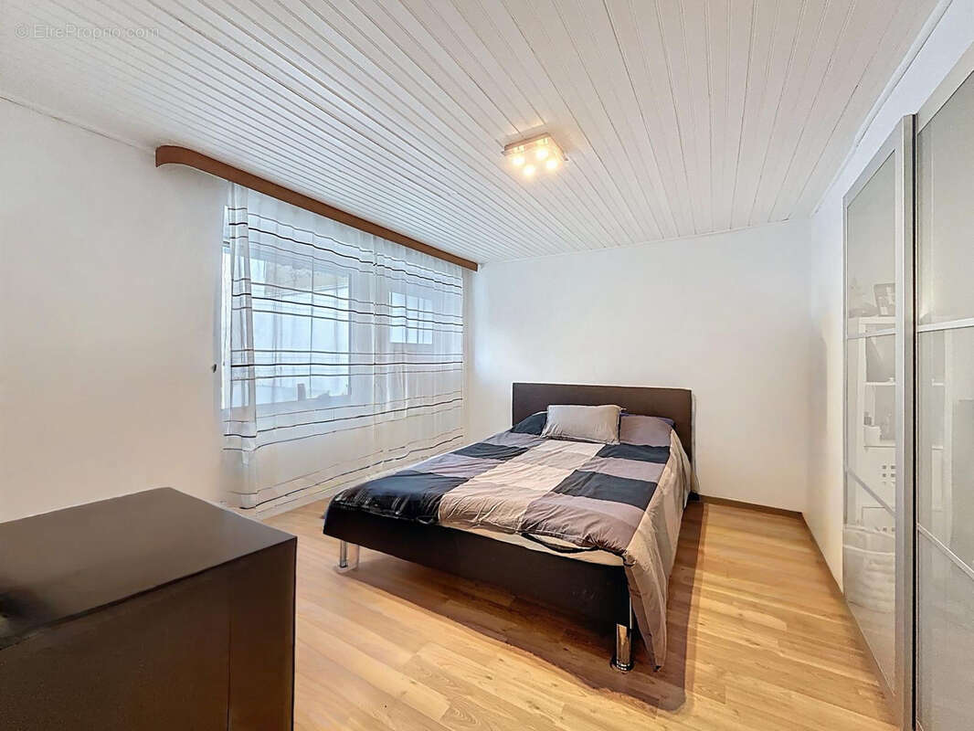 Maison à AUDUN-LE-TICHE