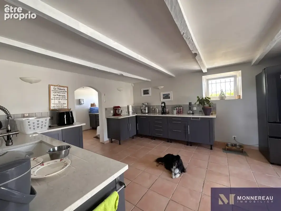 Demeure en pierre renovee avec piscine, jardin et annexe - photo 18