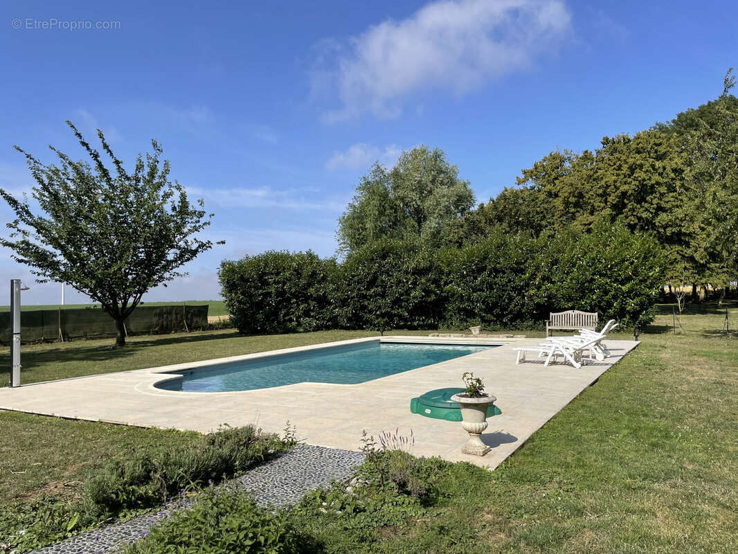 Maison à BRETEUIL