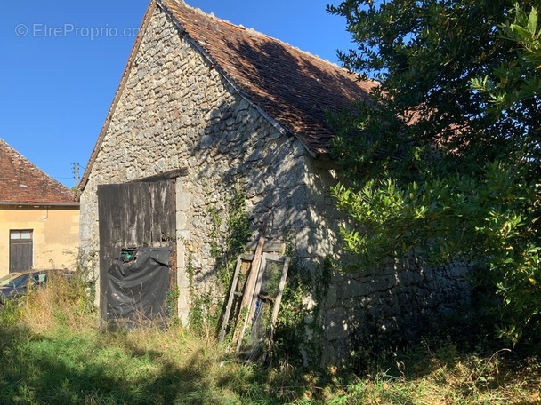 Maison à NEONS-SUR-CREUSE