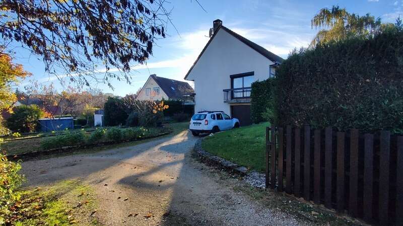 Maison à HAUTEVILLE-LES-DIJON