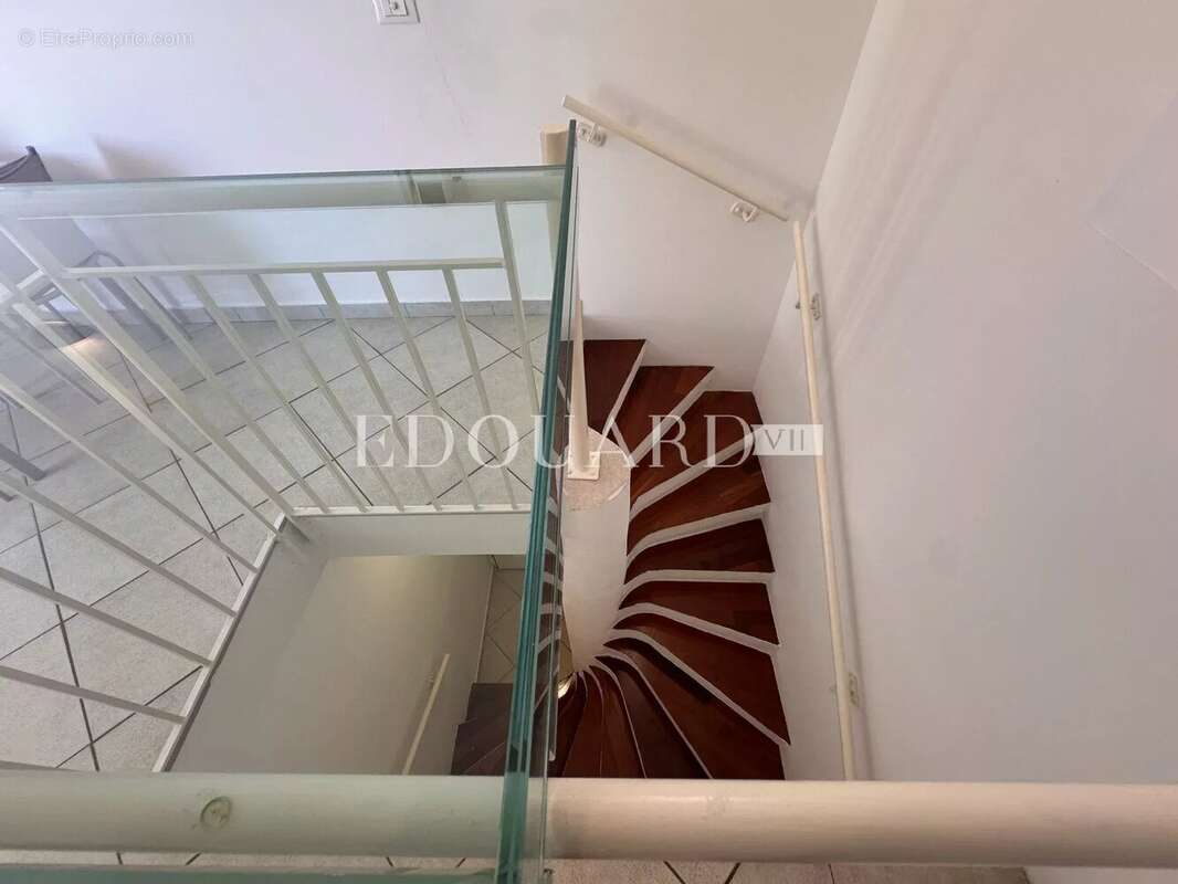 Appartement à ROQUEBRUNE-CAP-MARTIN