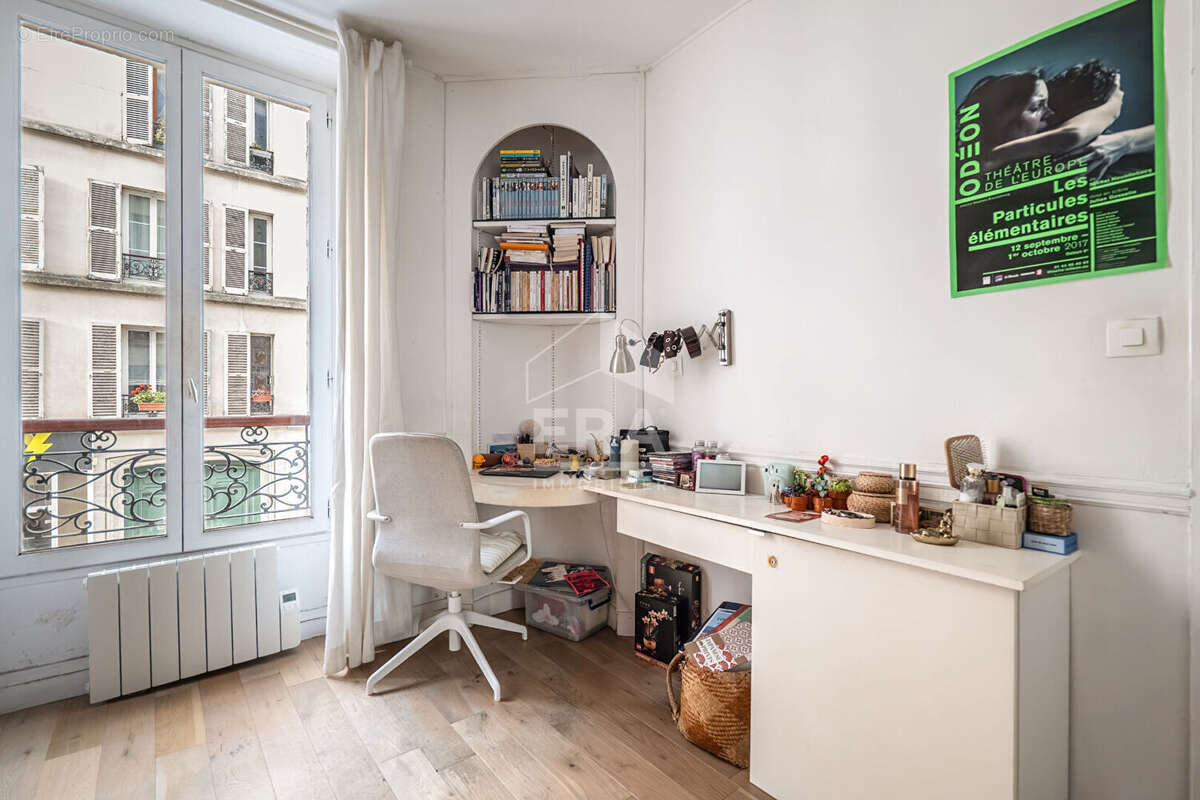 Appartement à PARIS-17E