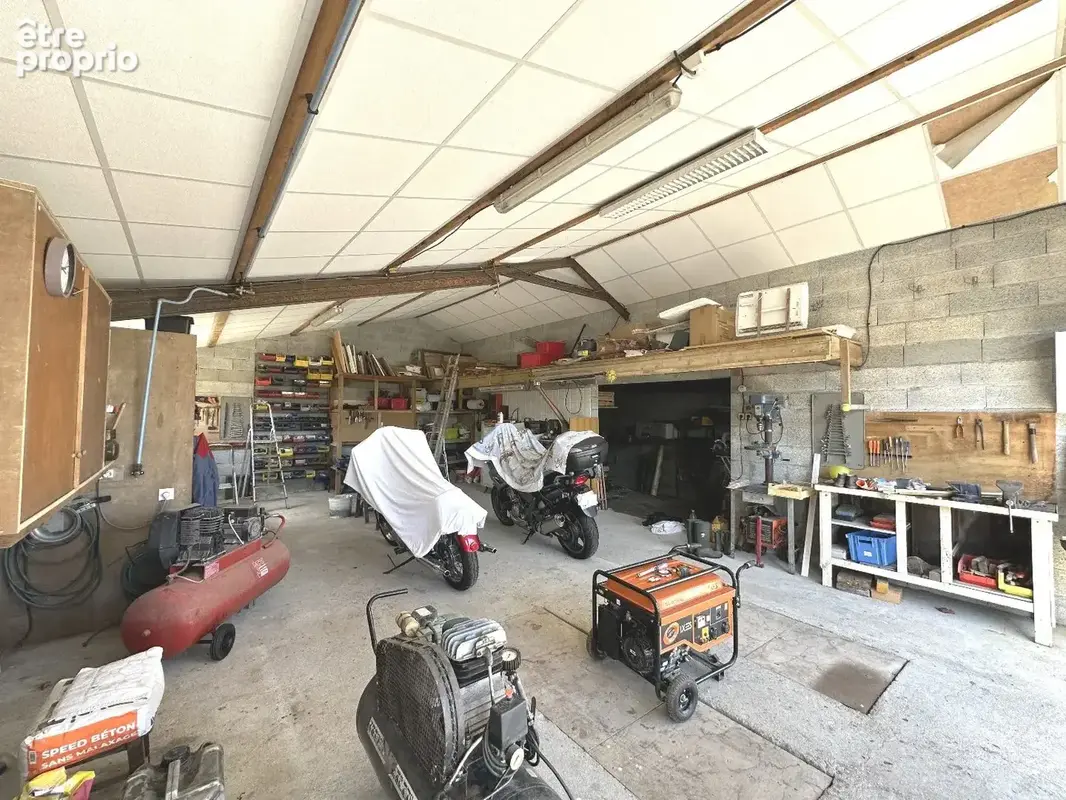 Maison plain-pied 139 m²  4 chambres  Terrain 2 000 m² & 2 grands garages à 15 min de Saintes - photo 9