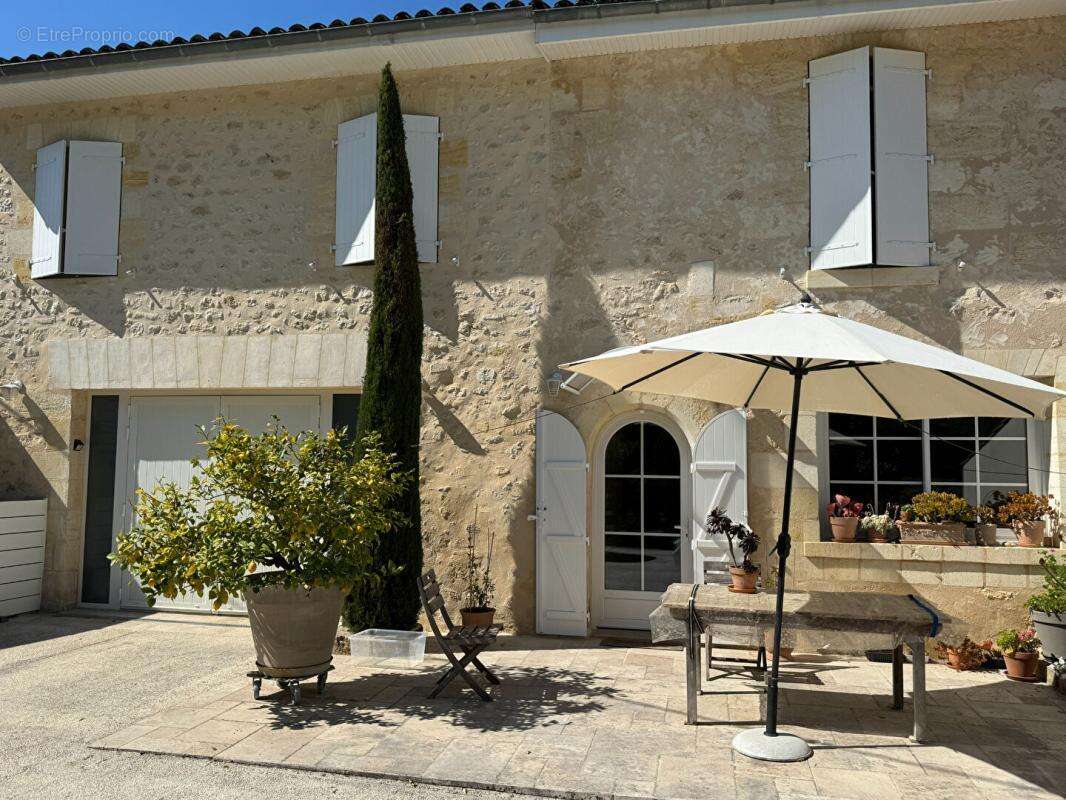 Maison à LA SAUVE