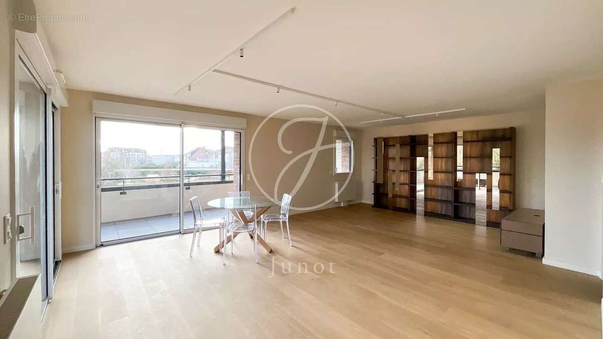 Appartement à WAMBRECHIES