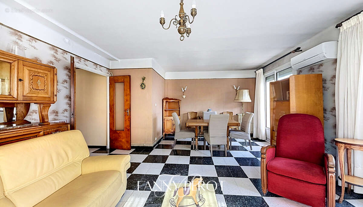 Appartement T4 de 91m² à Perpignan - photo 4