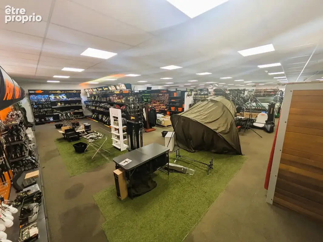 Local professionnel Lecousse 540 m2 - photo 3