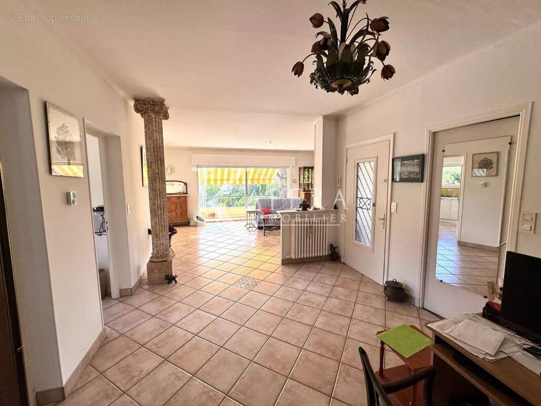 Maison à LA COLLE-SUR-LOUP