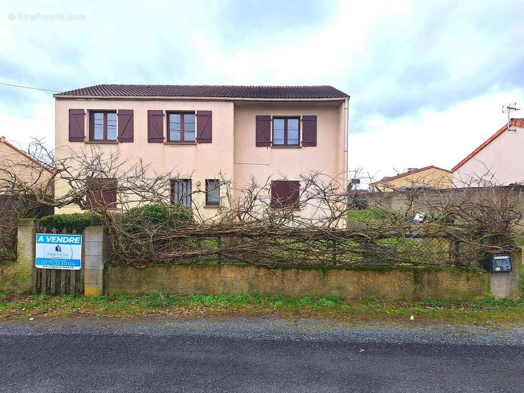 Maison à LE FUILET