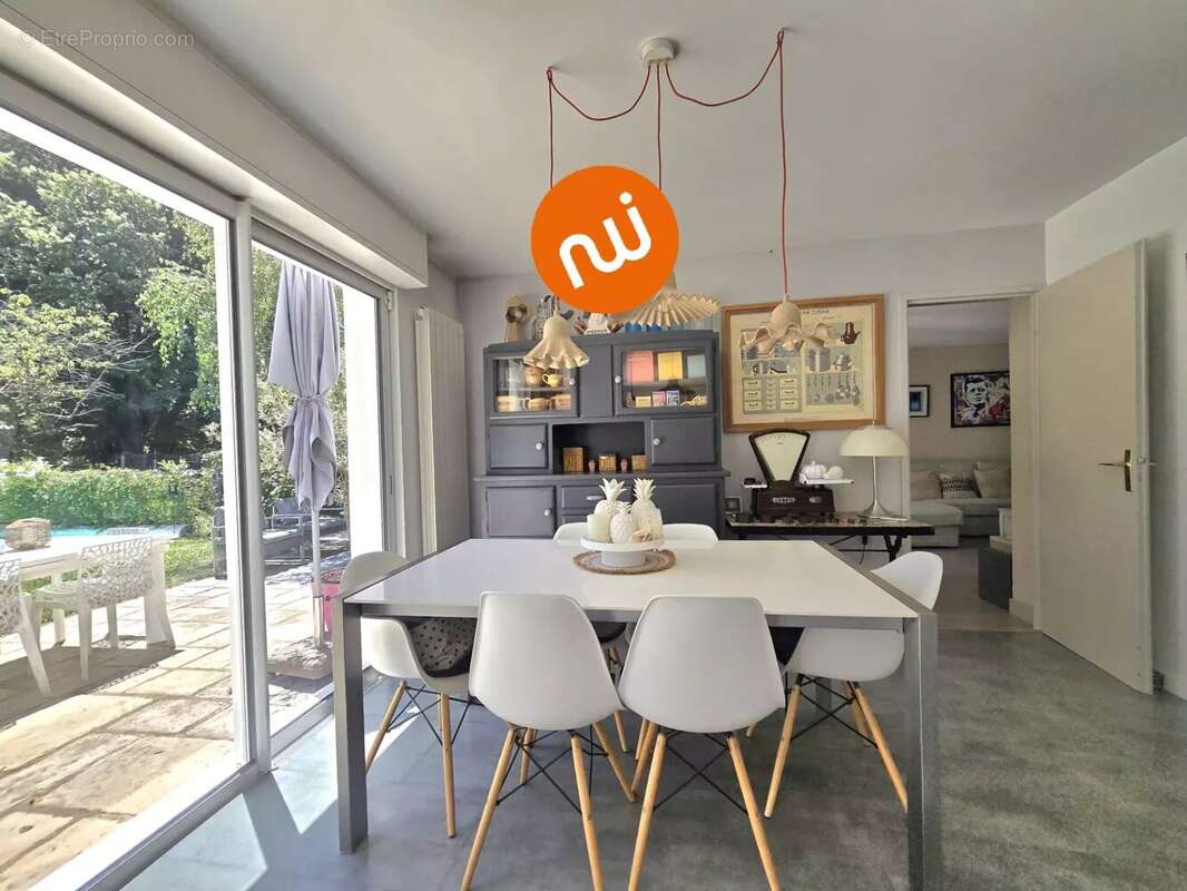Maison à TASSIN-LA-DEMI-LUNE