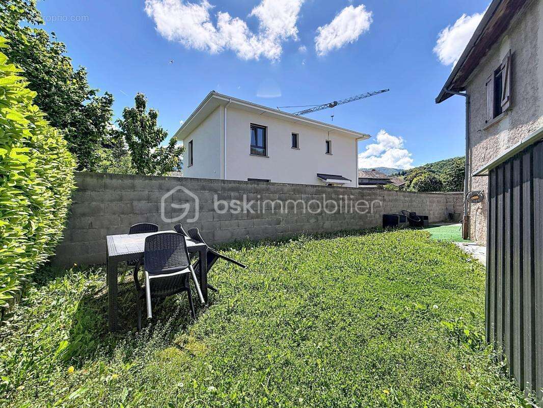 Appartement à BRIE-ET-ANGONNES