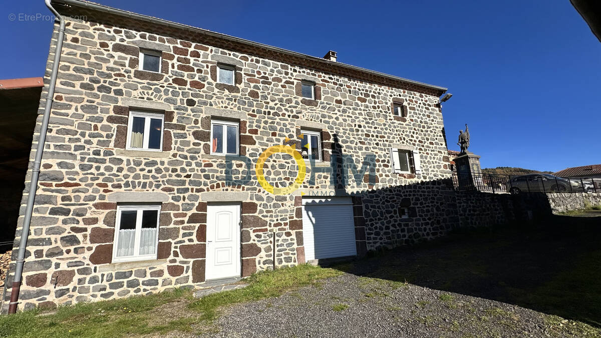 Maison à ALLEYRAS