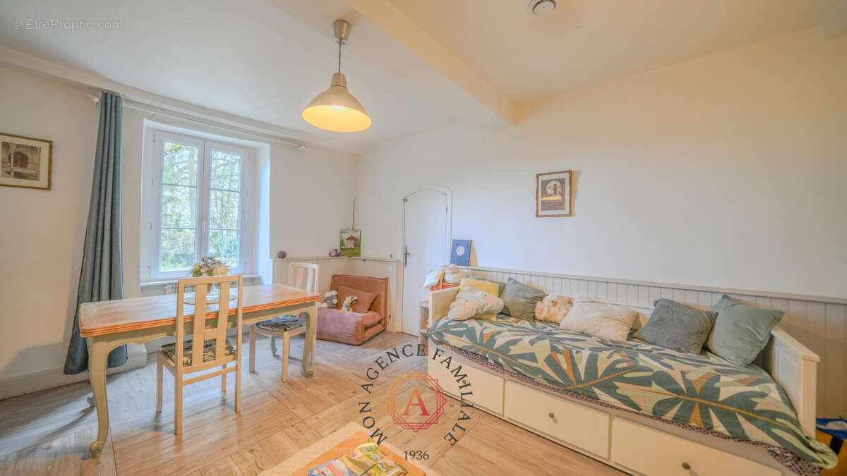 Maison 9 pièces de 243 m2 - photo 6