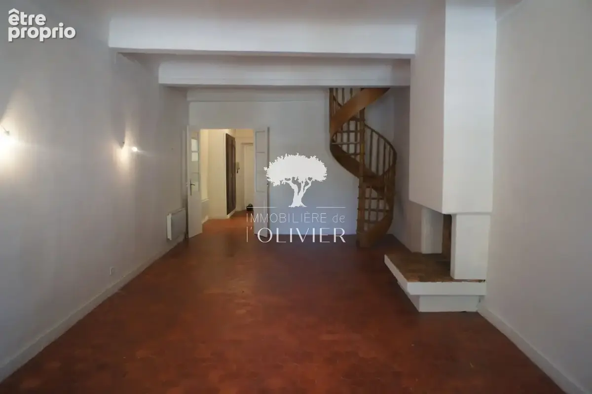 Appartement 7 pièces 302 m² à vendre à Apt (84400) - photo 2