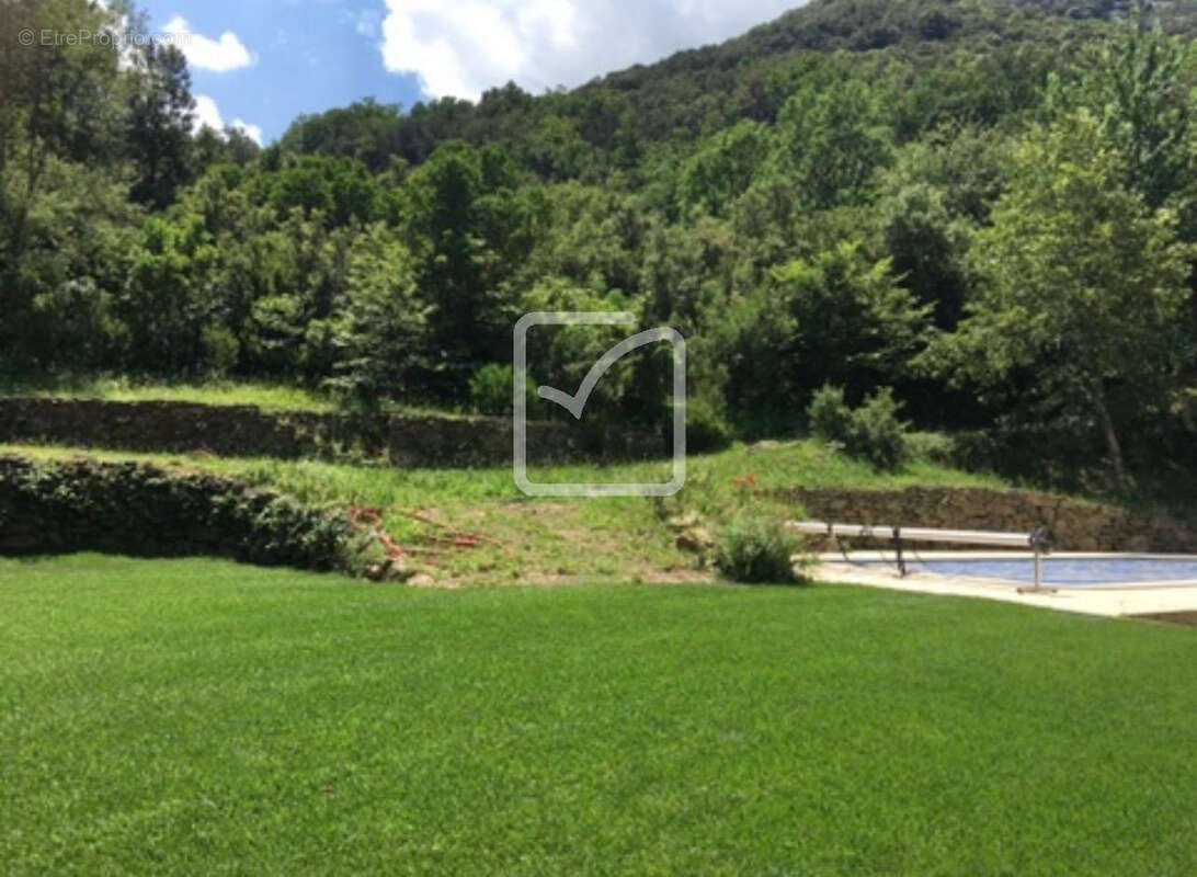 Magnifique propriété de deux appartements au calme de la nature! Vue exceptionnelle sur les montagnes! - photo 4