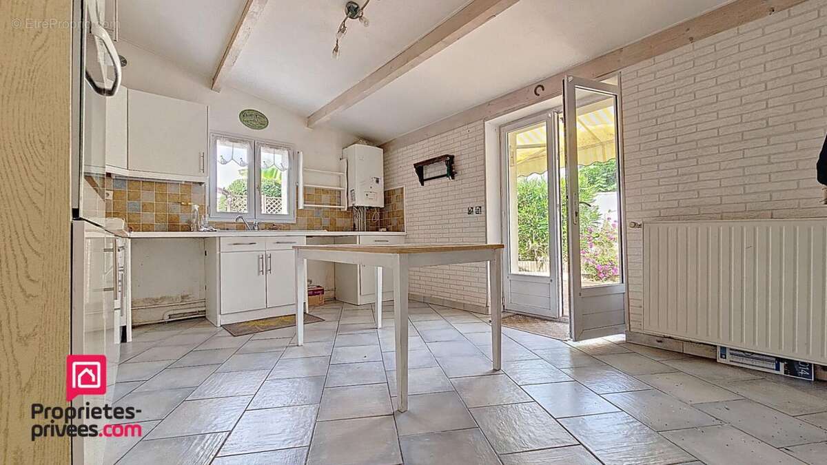 Maison à BOURCEFRANC-LE-CHAPUS