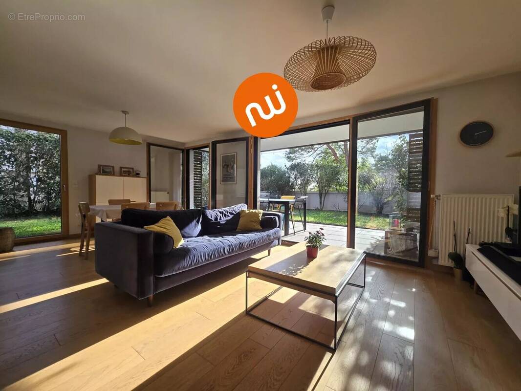 Appartement à TASSIN-LA-DEMI-LUNE