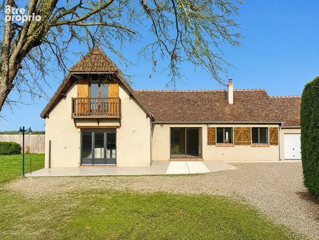 Maison à SYLVAINS-LES-MOULINS