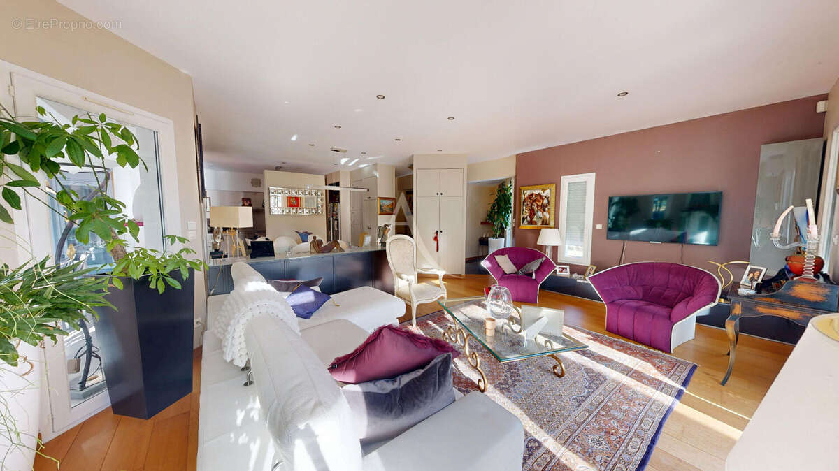 Maison à VILLEMOUSTAUSSOU