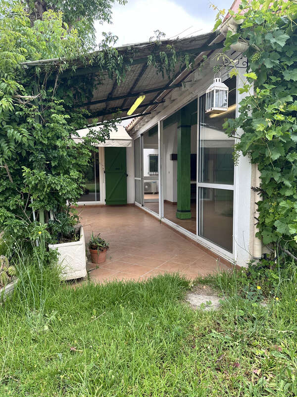 Maison à VILLENEUVE-DE-LA-RAHO