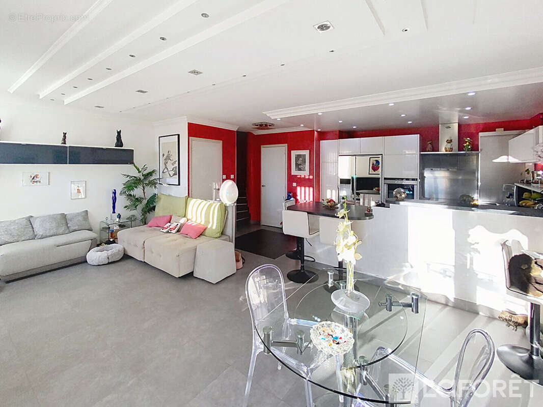 Appartement à ROQUEBRUNE-CAP-MARTIN