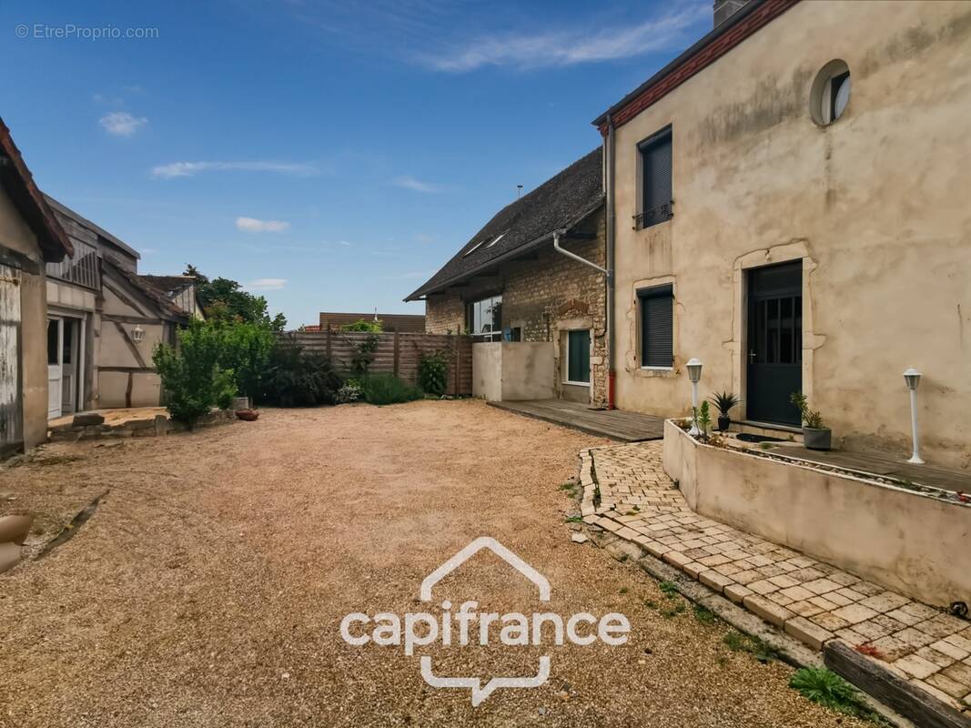 Maison à EPERVANS